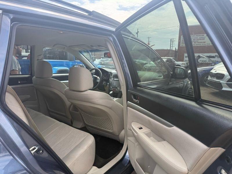 Subaru Outback 2.5i Premium 2013