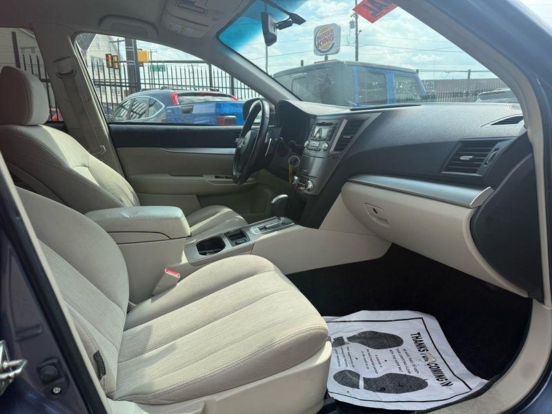 Subaru Outback 2.5i Premium 2013