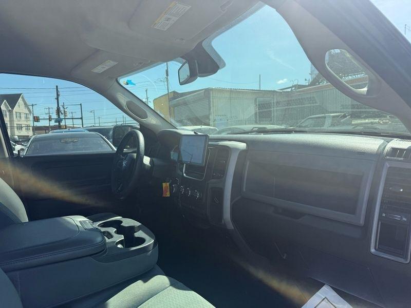 RAM 1500 Classic Tradesman Quad Cab 4WD 2019