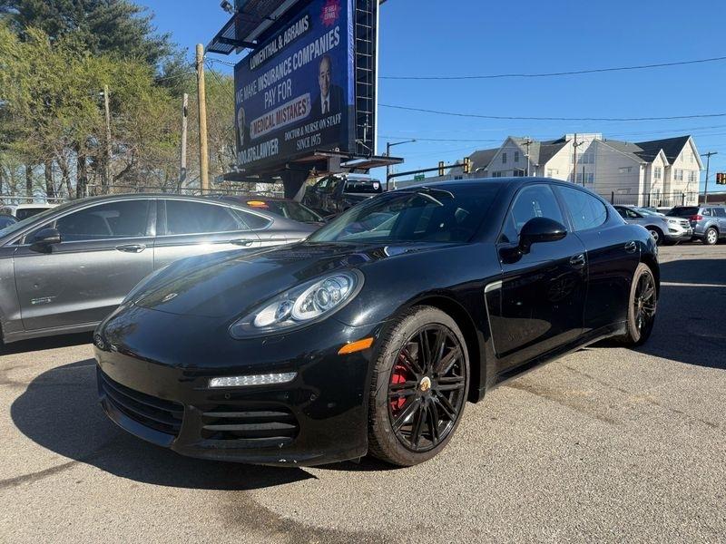 2016 Porsche Panamera