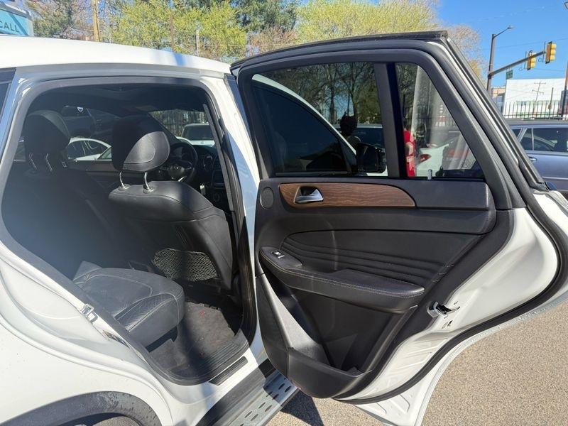 Mercedes-Benz GLE-Class GLE400 4MATIC 2016