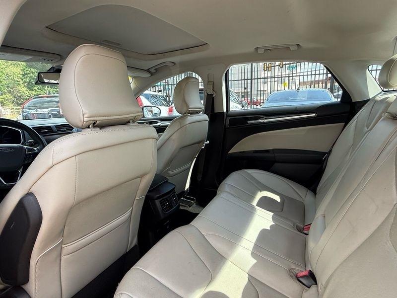 Ford Fusion Titanium 2016
