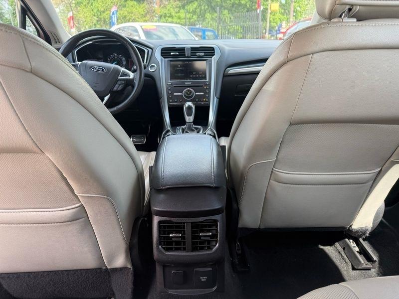 Ford Fusion Titanium 2016