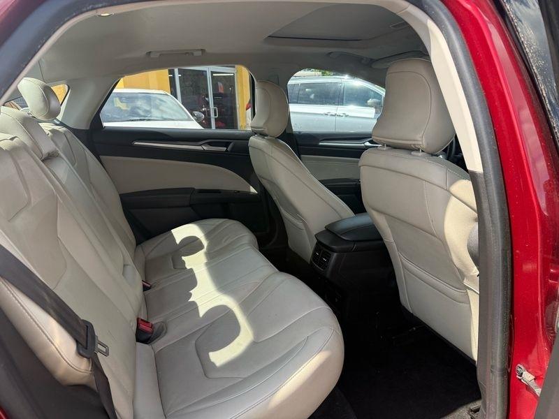 Ford Fusion Titanium 2016