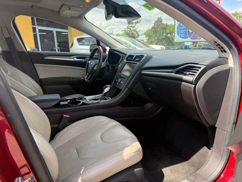 Ford Fusion Titanium 2016