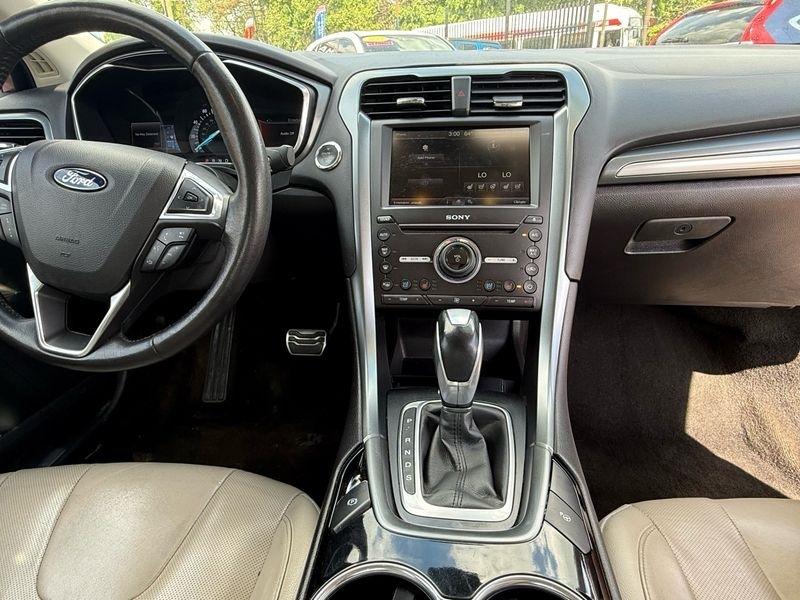 Ford Fusion Titanium 2016