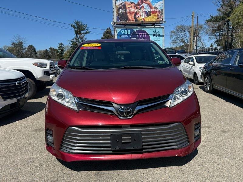 Toyota Sienna Limited Premium 7-Passenger 2019