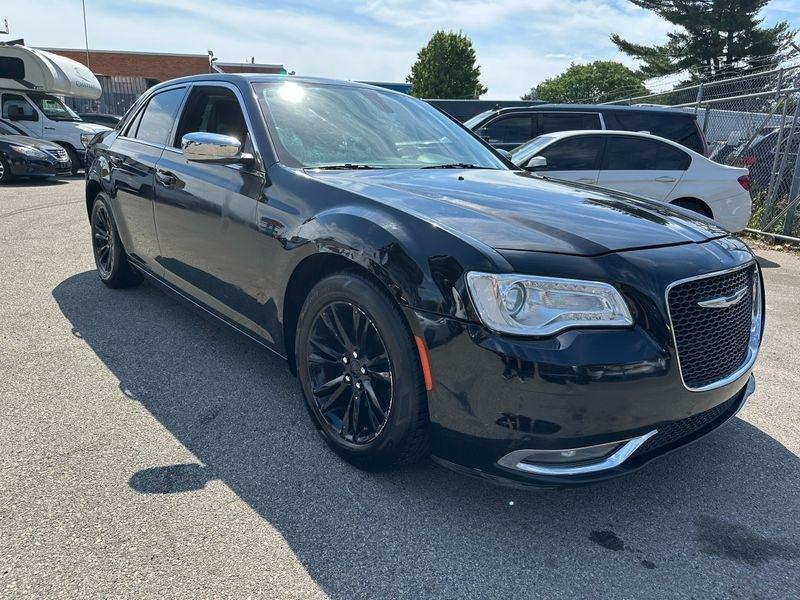 Chrysler 300 Limited RWD 2012