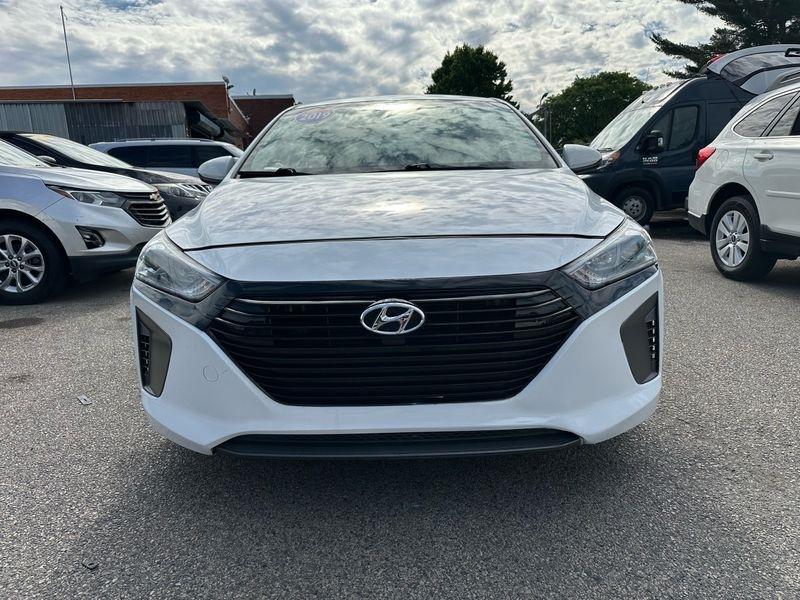 Hyundai Ioniq Hybrid Blue 2019