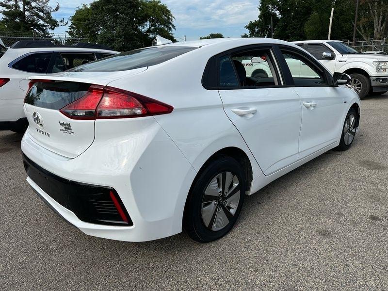 Hyundai Ioniq Hybrid Blue 2019