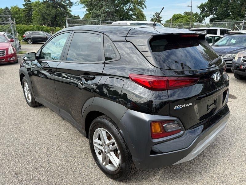 Hyundai Kona SE AWD 2021