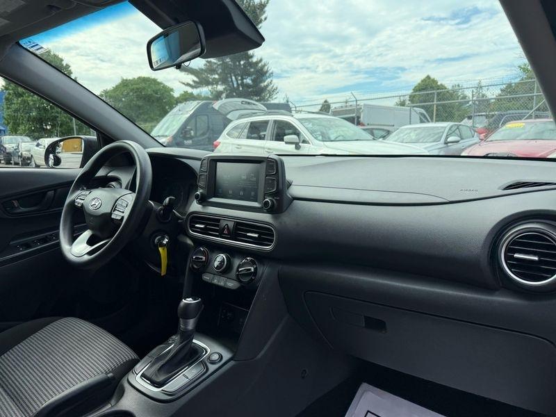 Hyundai Kona SE AWD 2021