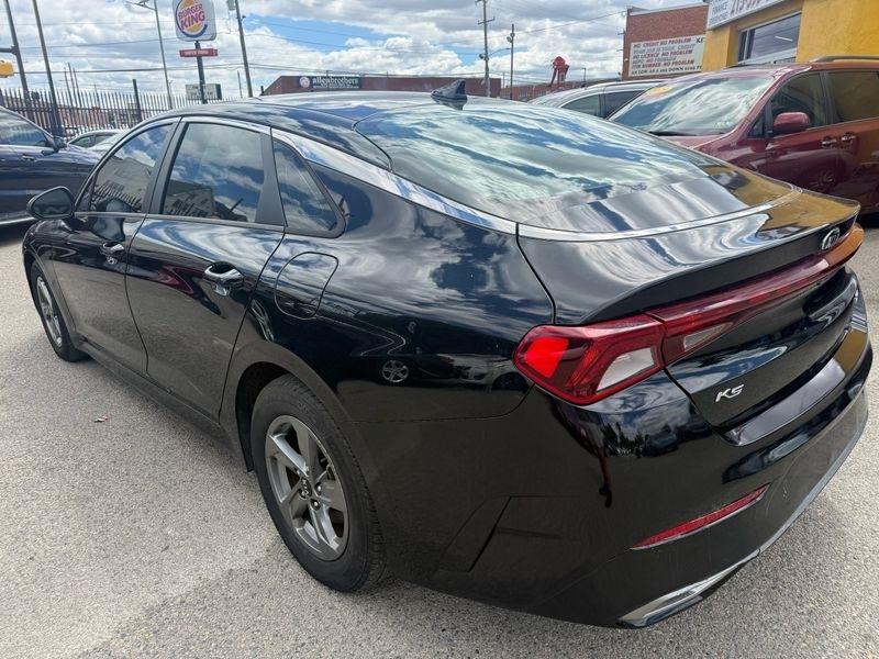 Kia K5 LXS 2021