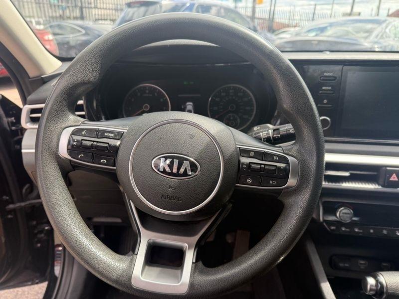Kia K5 LXS 2021