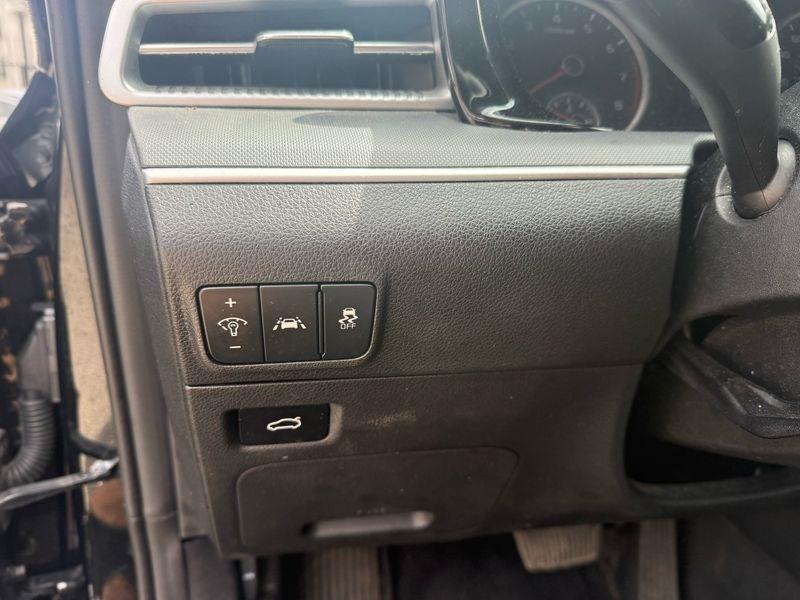 Kia K5 LXS 2021