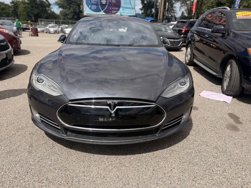 2015 Tesla Model S 85D's photo