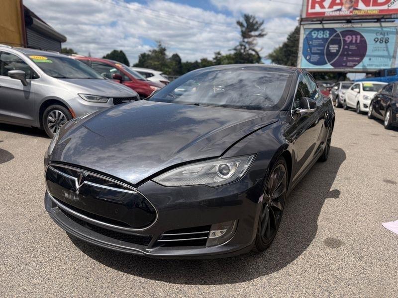 Tesla Model S 85D 2015
