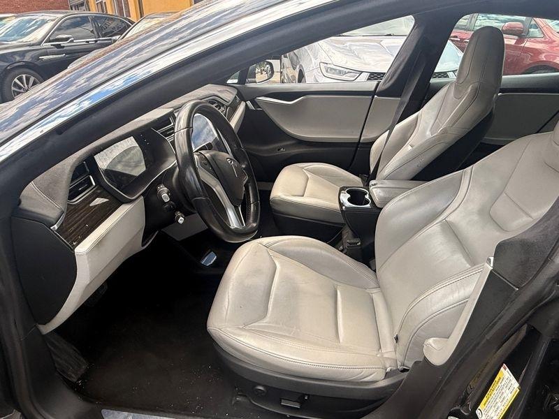 Tesla Model S 85D 2015