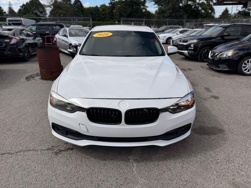 2016 BMW 3-Series 320i xDrive Sedan