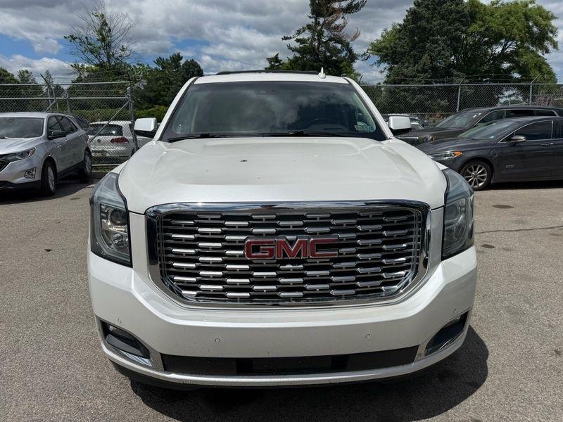 GMC Yukon XL Denali 4WD 2018