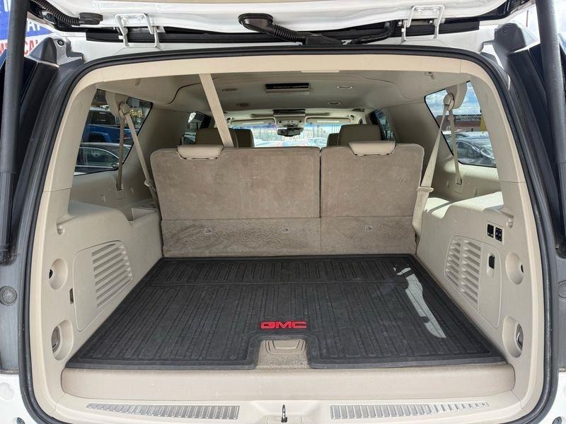 GMC Yukon XL Denali 4WD 2018