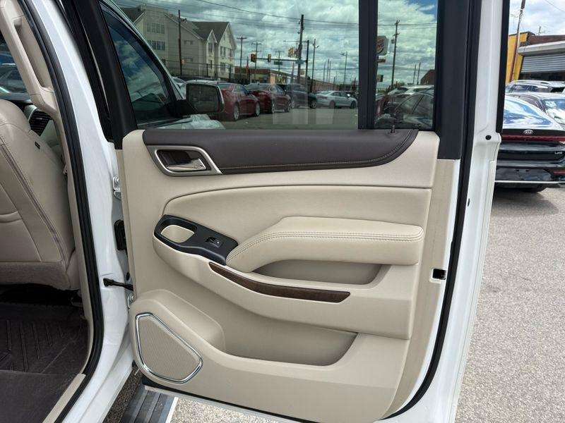 GMC Yukon XL Denali 4WD 2018