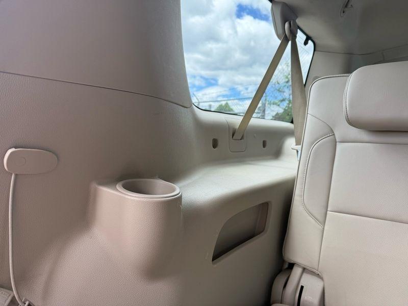 GMC Yukon XL Denali 4WD 2018