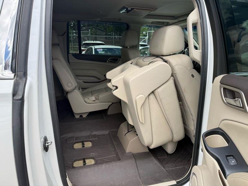 GMC Yukon XL Denali 4WD 2018