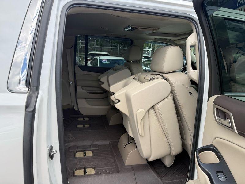 GMC Yukon XL Denali 4WD 2018