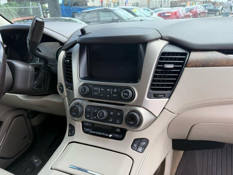 GMC Yukon XL Denali 4WD 2018