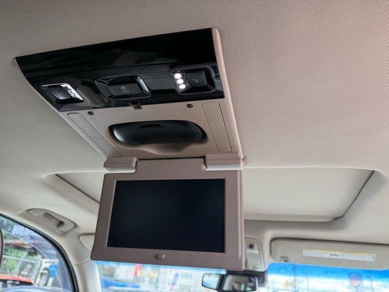 GMC Yukon XL Denali 4WD 2018