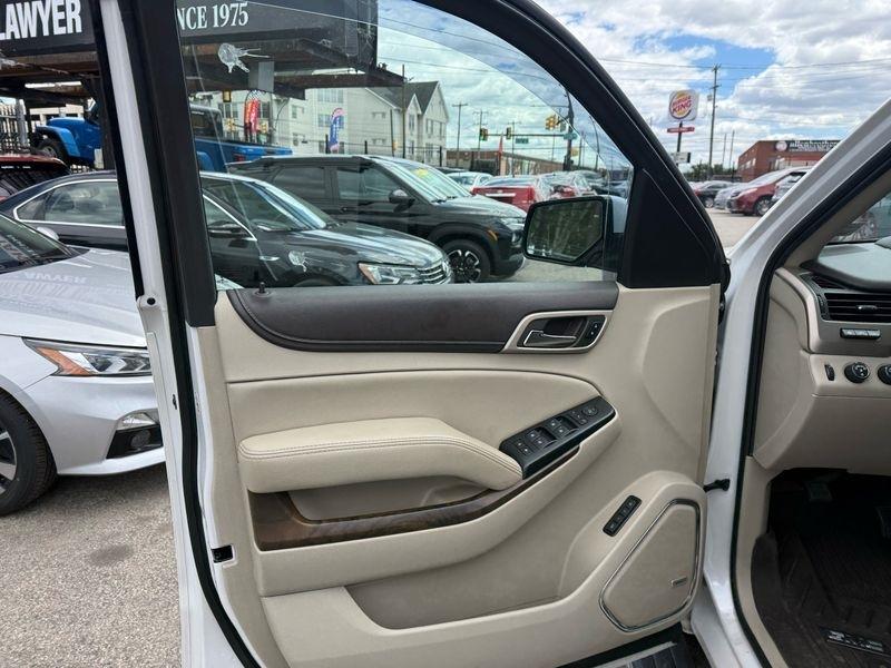 GMC Yukon XL Denali 4WD 2018