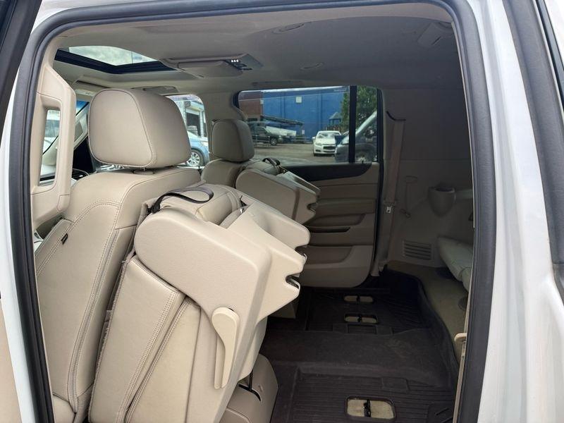 GMC Yukon XL Denali 4WD 2018