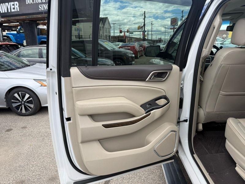 GMC Yukon XL Denali 4WD 2018