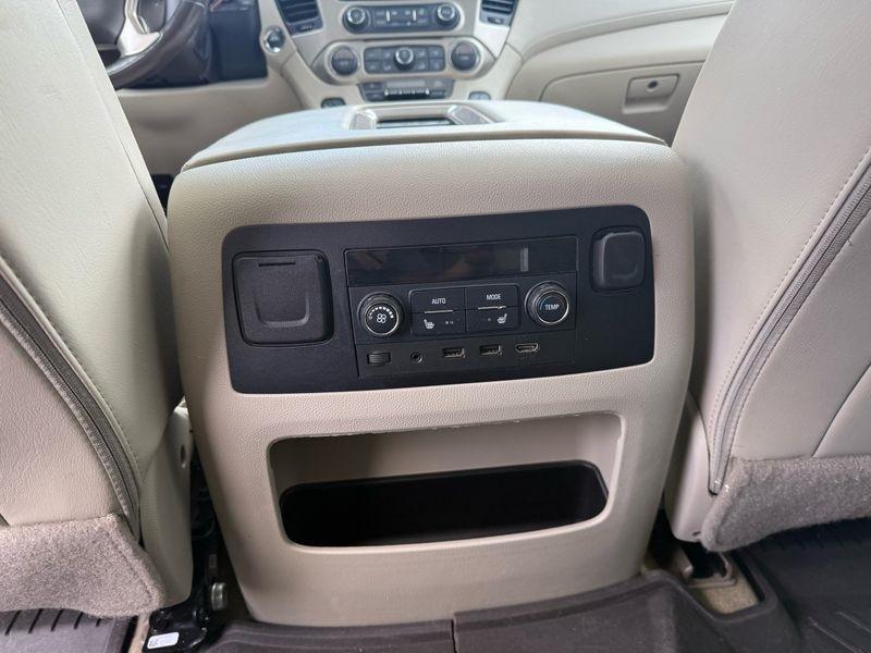 GMC Yukon XL Denali 4WD 2018