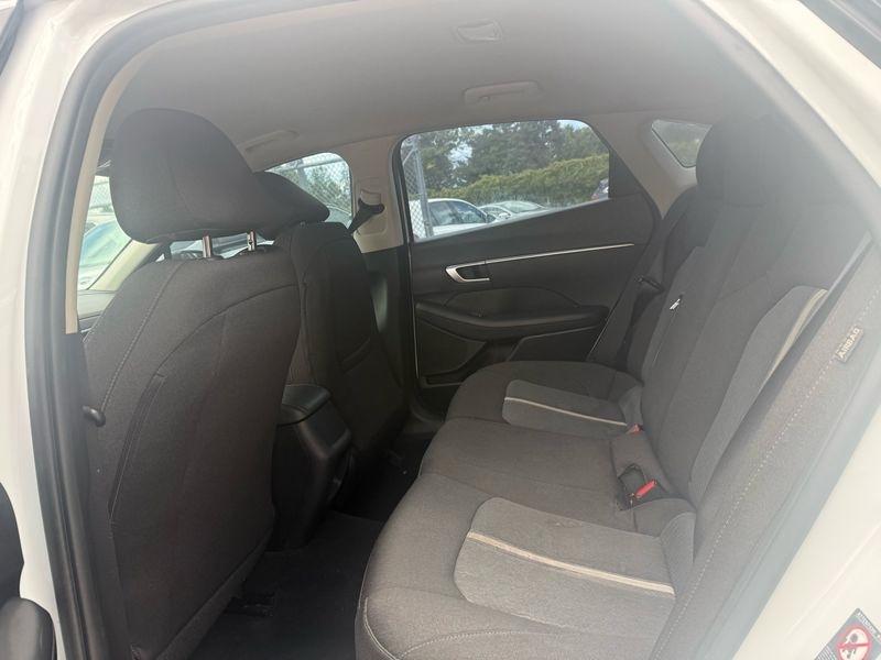 Hyundai Sonata SE 2021