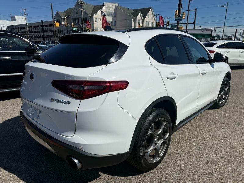 Alfa Romeo Stelvio Sport 2018