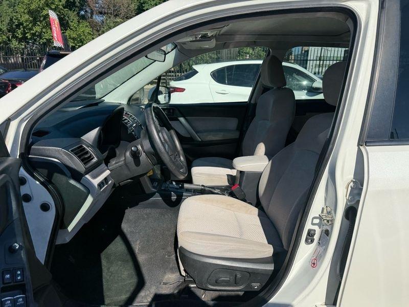 Subaru Forester 2.5i Premium PZEV CVT 2017