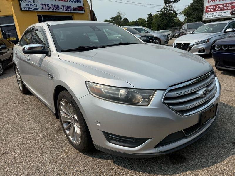 Ford Taurus Limited FWD 2015