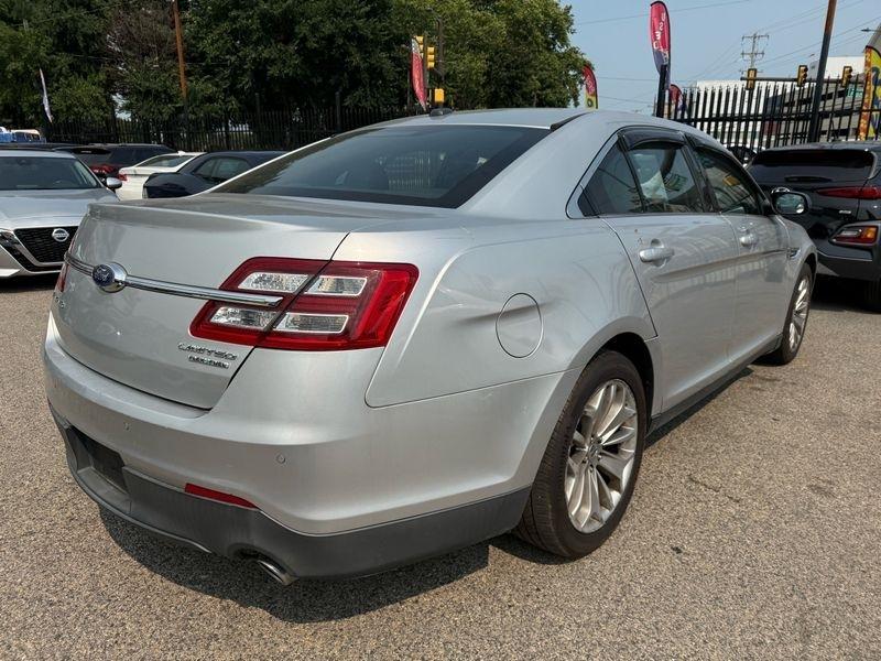 Ford Taurus Limited FWD 2015