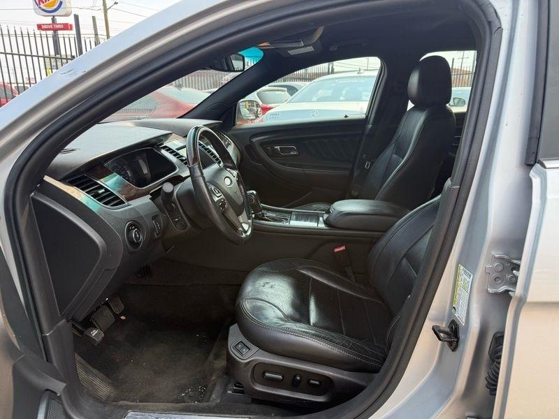Ford Taurus Limited FWD 2015