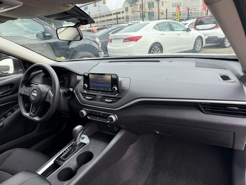 Nissan Altima 2.5 S 2024