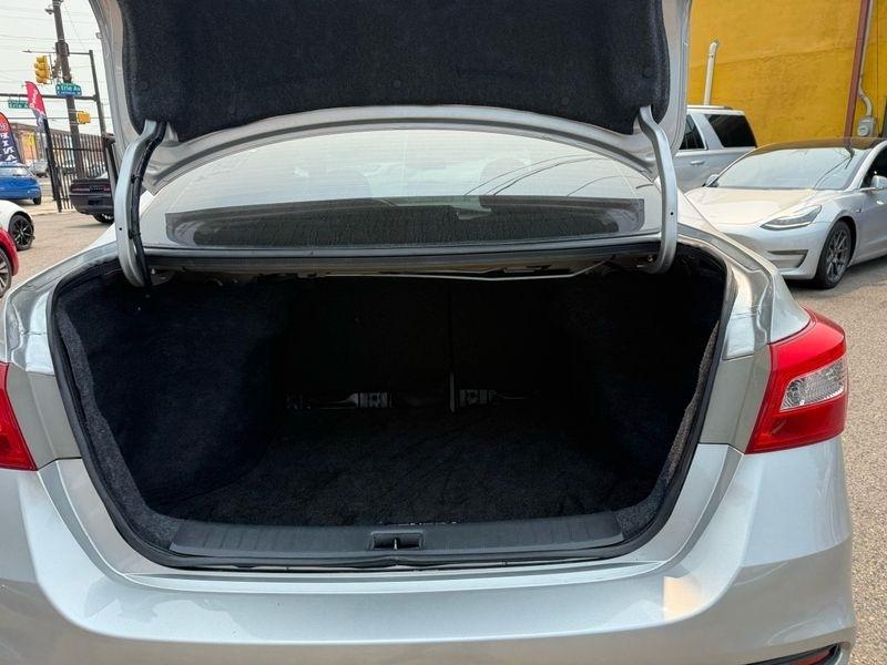 Nissan Sentra SV 2016