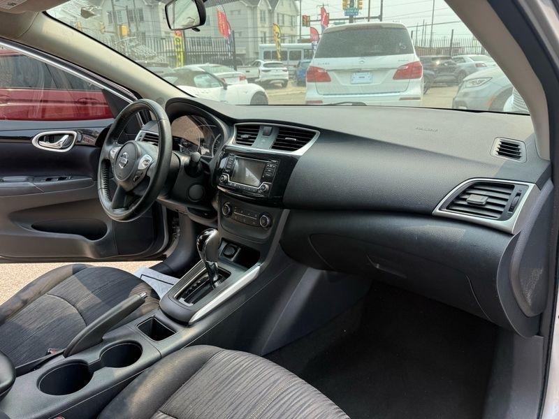 Nissan Sentra SV 2016