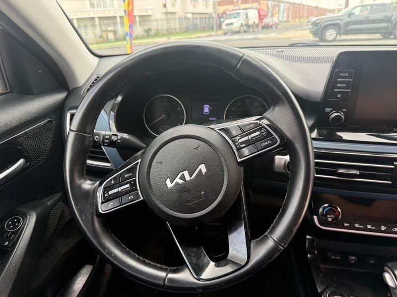 Kia Seltos S 2023