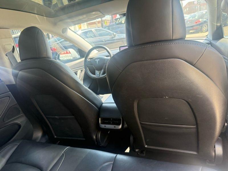 Tesla Model 3 Base 2018