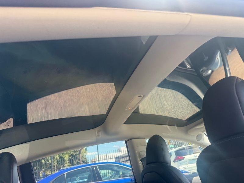 Tesla Model 3 Base 2018