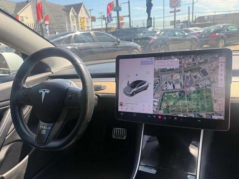 Tesla Model 3 Base 2018