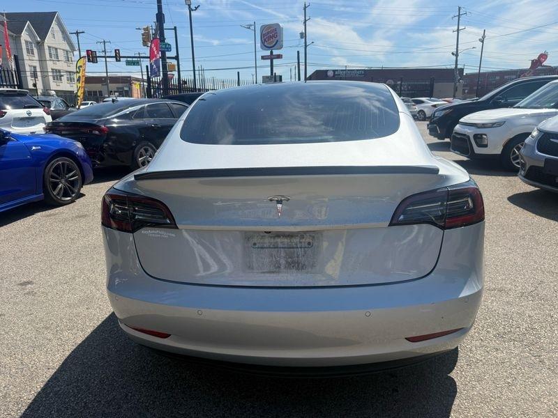 Tesla Model 3 Base 2018