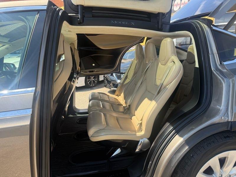 Tesla Model X 90D 2016